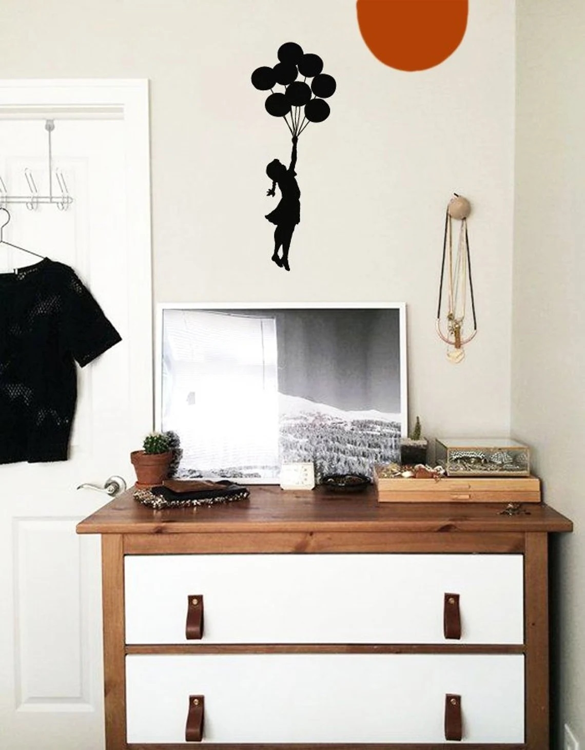 Vinilo Decorativo -  Chica con globos / Extra Grande